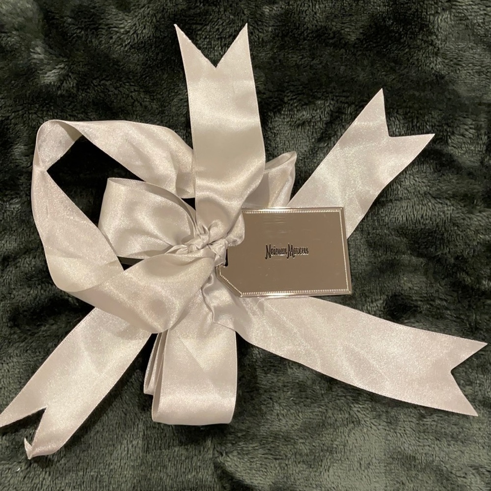 Neiman Marcus Tag and bow